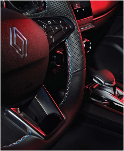 RENAULT ARKANA 
E-TECH HYBRID — volante con calefacción cubierto en tela texturizada (tep)