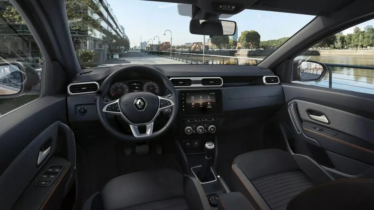 RENAULT DUSTER — interior totalmente renovado