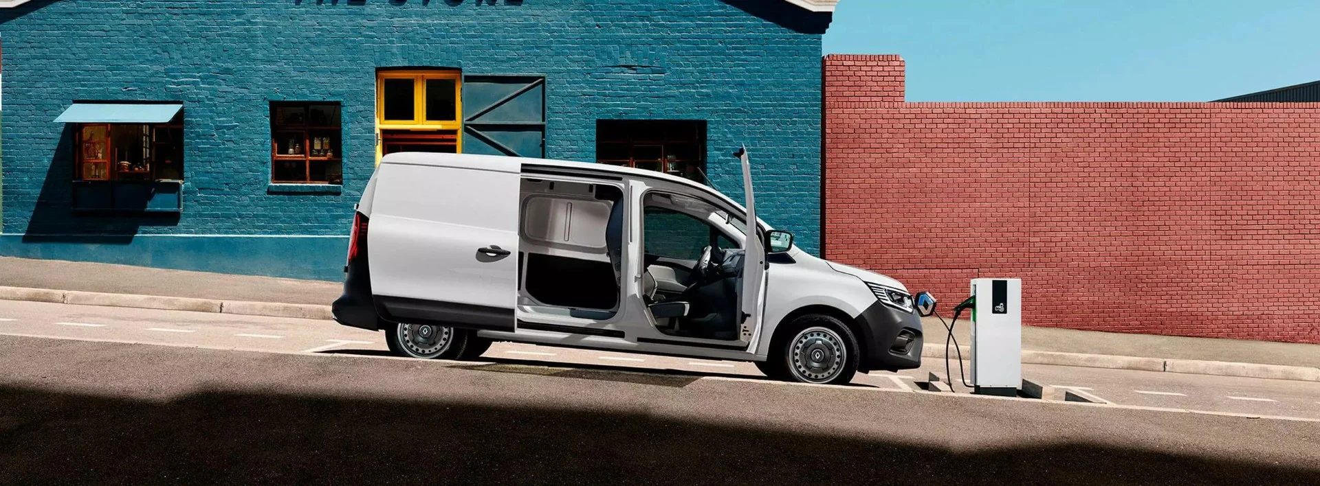 RENAULT KANGOO E-TECH 
                           100% ELÉCTRICO — puerta lateral
