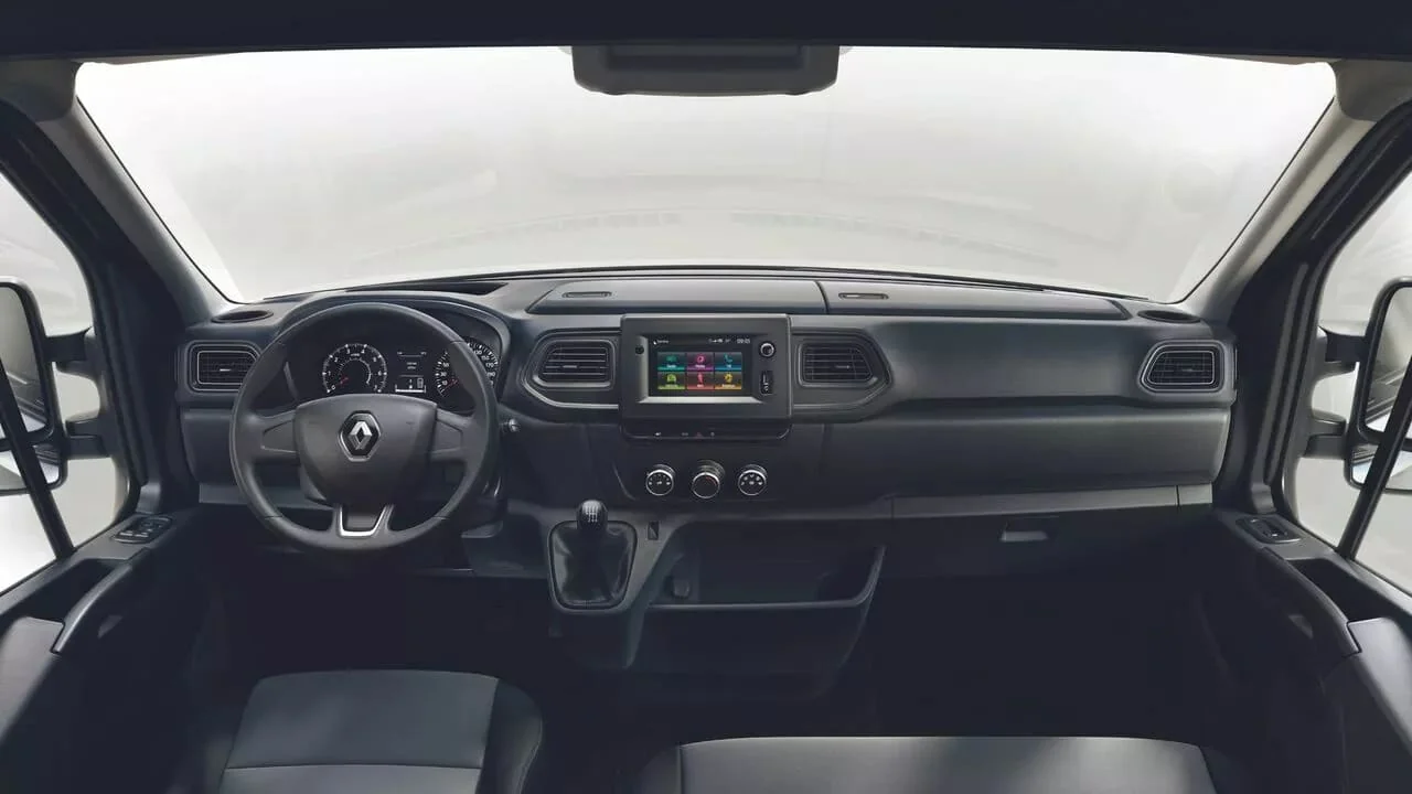 RENAULT MASTER — diseño interior