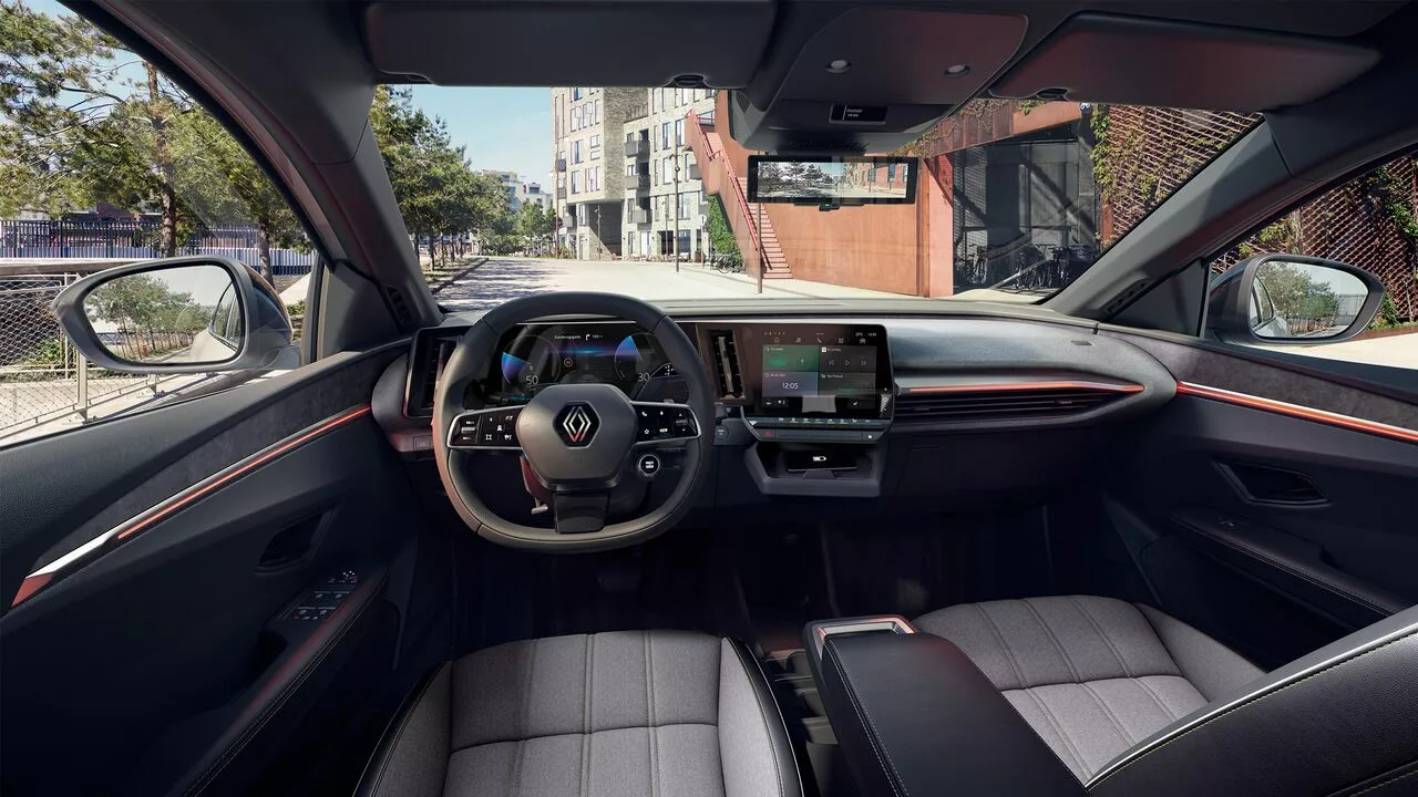 RENAULT MEGANE E-TECH 
100% ELÉCTRICO — ergonómico y espacioso